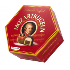 Конфеты шоколадные Maitre Truffout Mozartkugeln 300г в подарочной упаковке